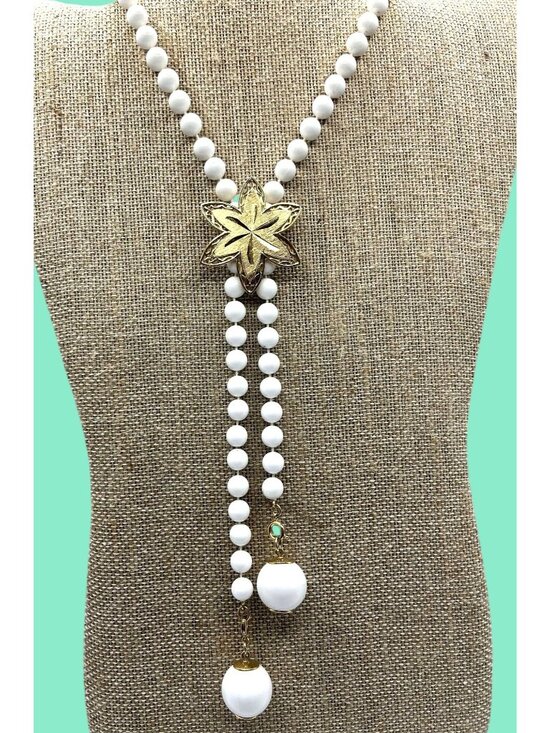 Sarah Coventry Jewelry - Sarah Coventry 42" White Beaded Necklace With Gold Tone Star Pendant